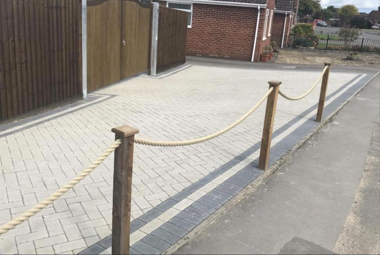 block paved pathway design in bath